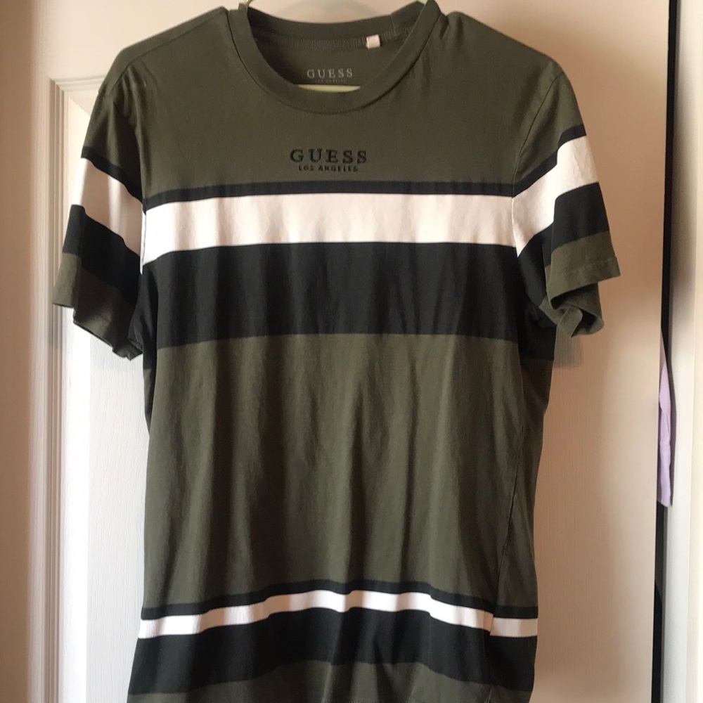 Guess T-shirt